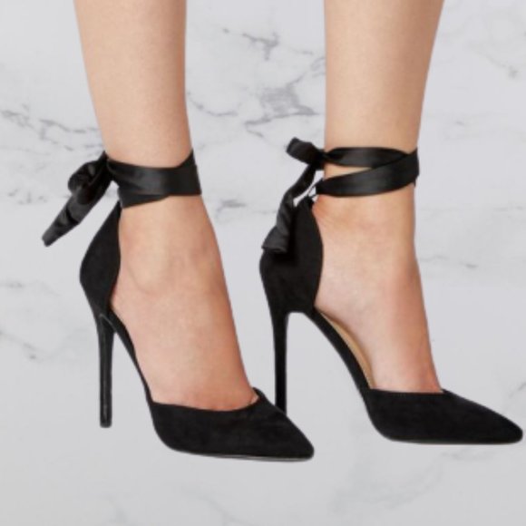 JustFab Shoes - NWOT Black Cosette Pump